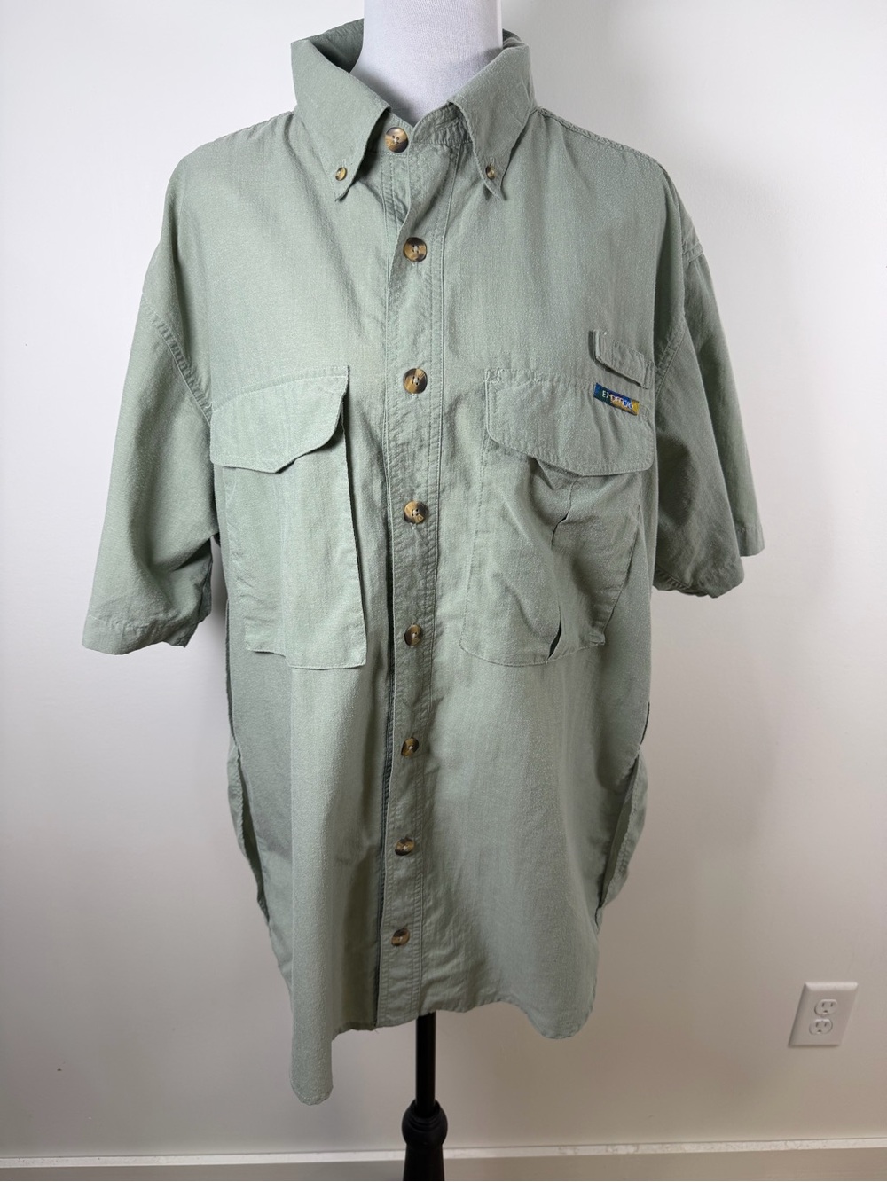 Vintage ExOfficio Olive Sage Green Outdoor Logo Patch Shirt Fishing Vented